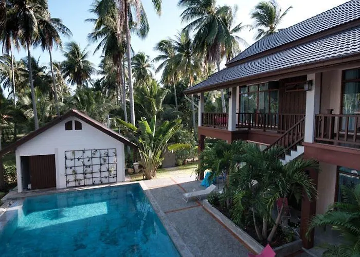Coconut Tree Homestay